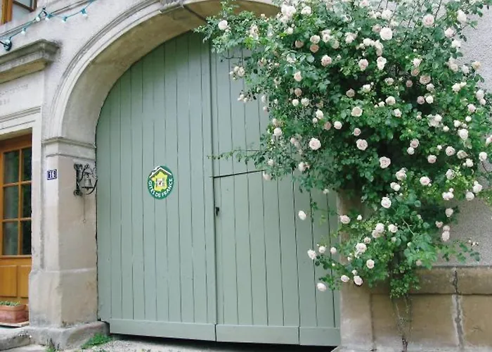 A Avec Cour Fleurie Et Barbecue - Fr-1-589-842 Prázdninový dům